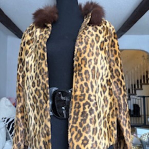 Faux Fur short jacket with fur collar & cuffs - Picture 11 of 13